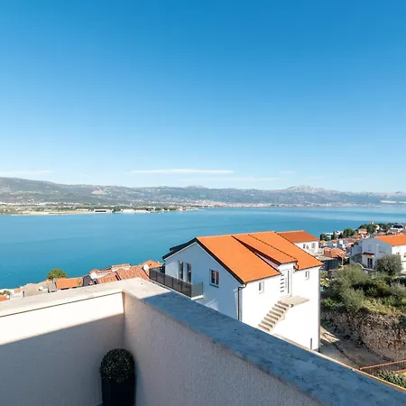 Apartment Paradiso *