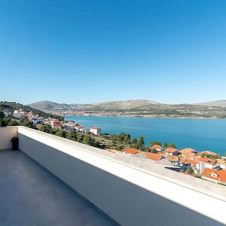 Paradiso Apartment